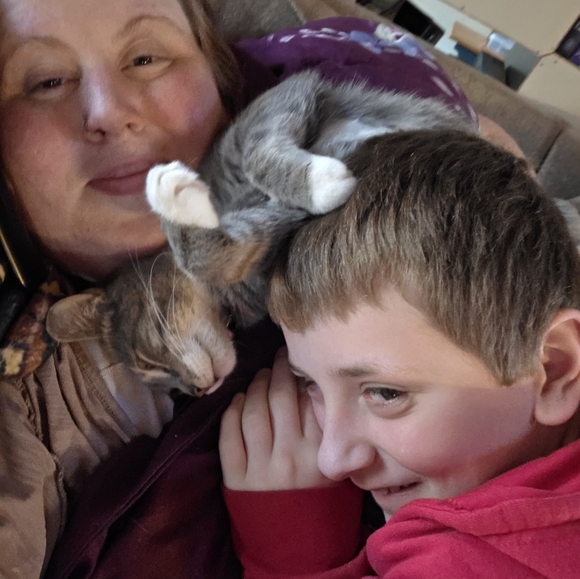 Meet your Posher, Amanda - Picture 5 of 7